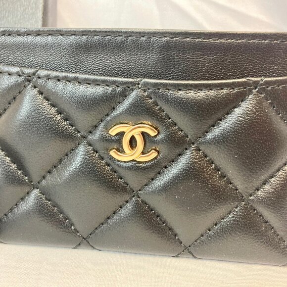 CHANEL ~ Classic Card Holder~Quilted Lambskin, Black w/Authentication Card - Picture 2 of 16